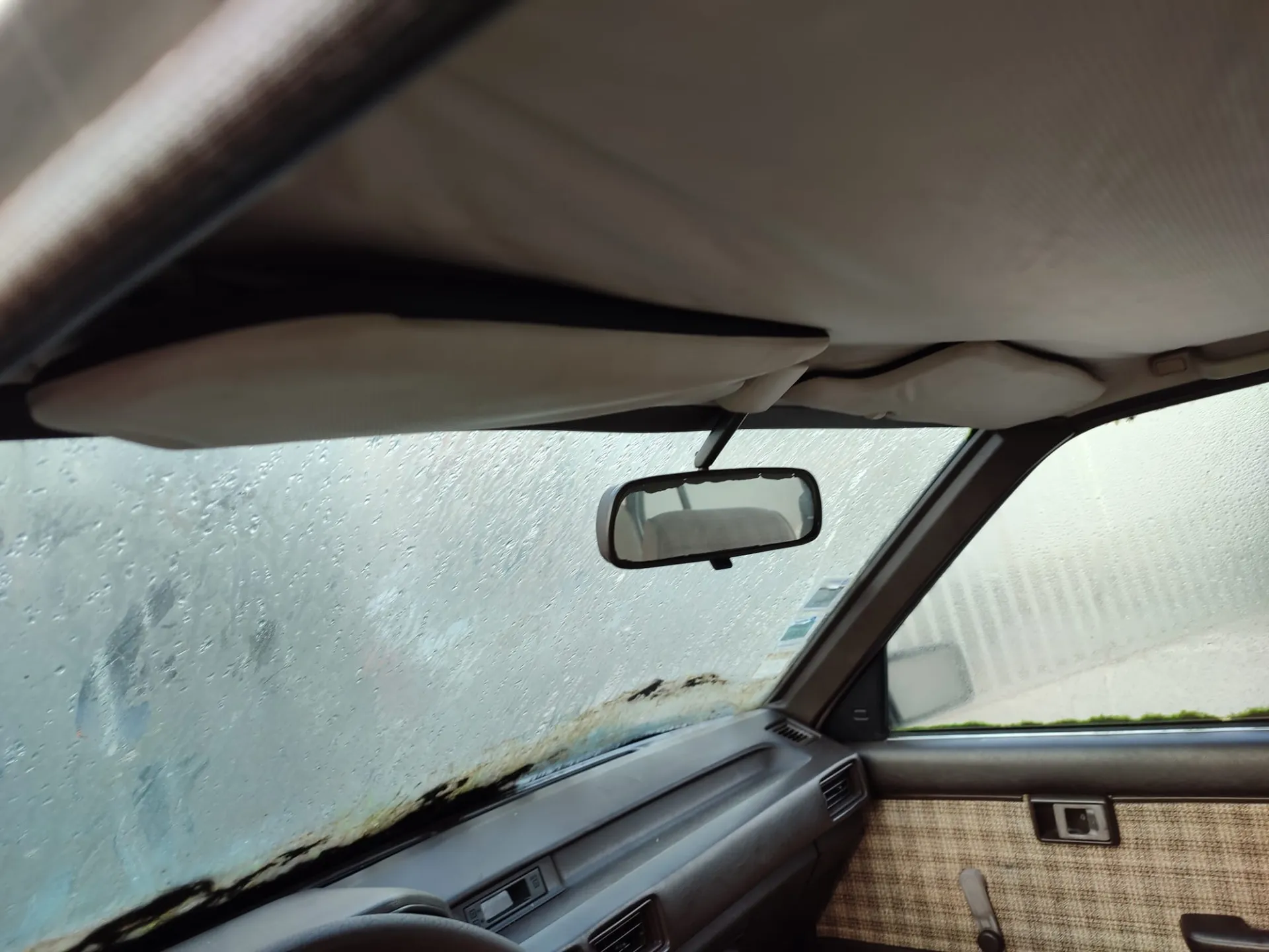 Corolla Sedan  TOYOTA Corolla Sedan (_E18_, ZRE17_) Imagem-18